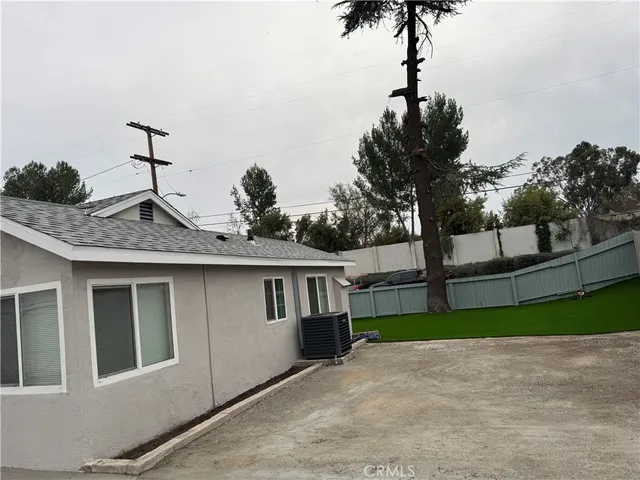 $2,895 | 18201 Topham Street, Tarzana, CA 91335