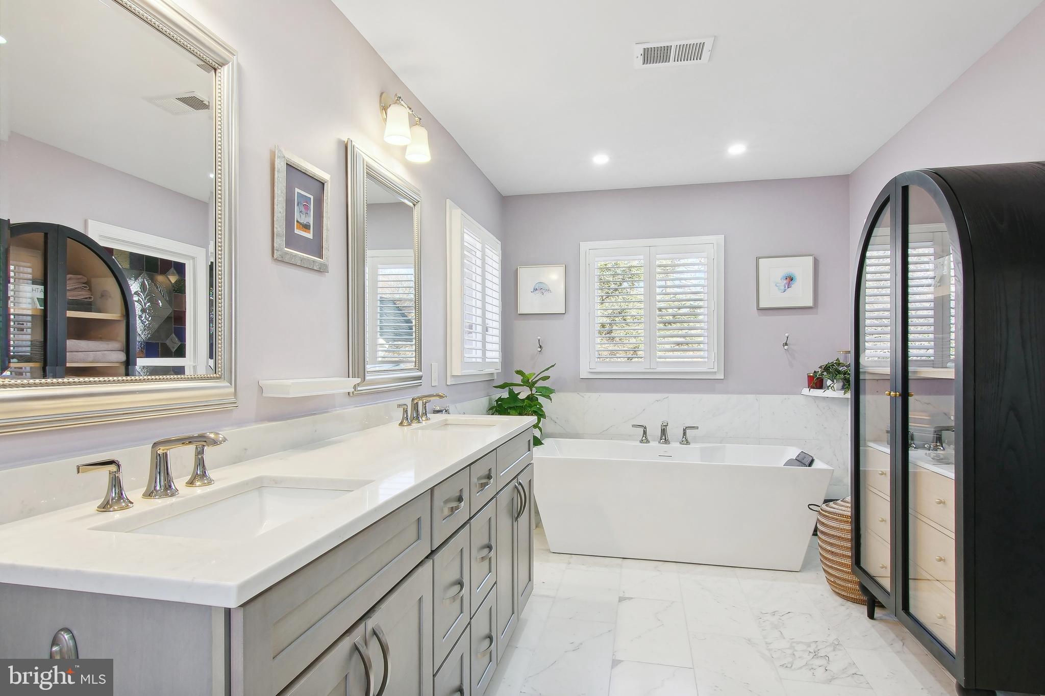 339 Tschiffely Square Road Gaithersburg, MD 20878 - Photo 27 of 48 Luxury Primary Bathroom