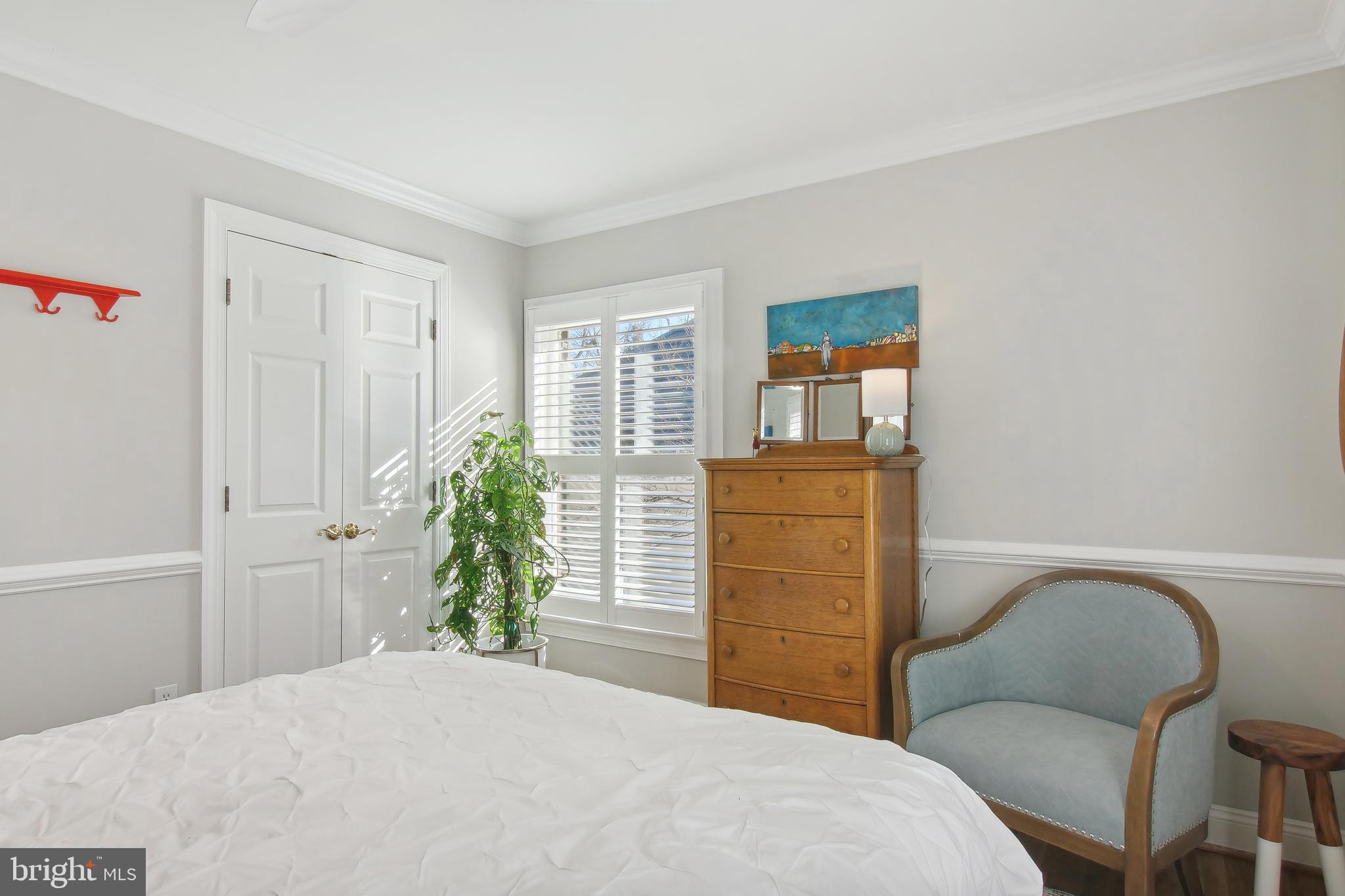 339 Tschiffely Square Road Gaithersburg, MD 20878 - Photo 32 of 48 2nd Bedroom