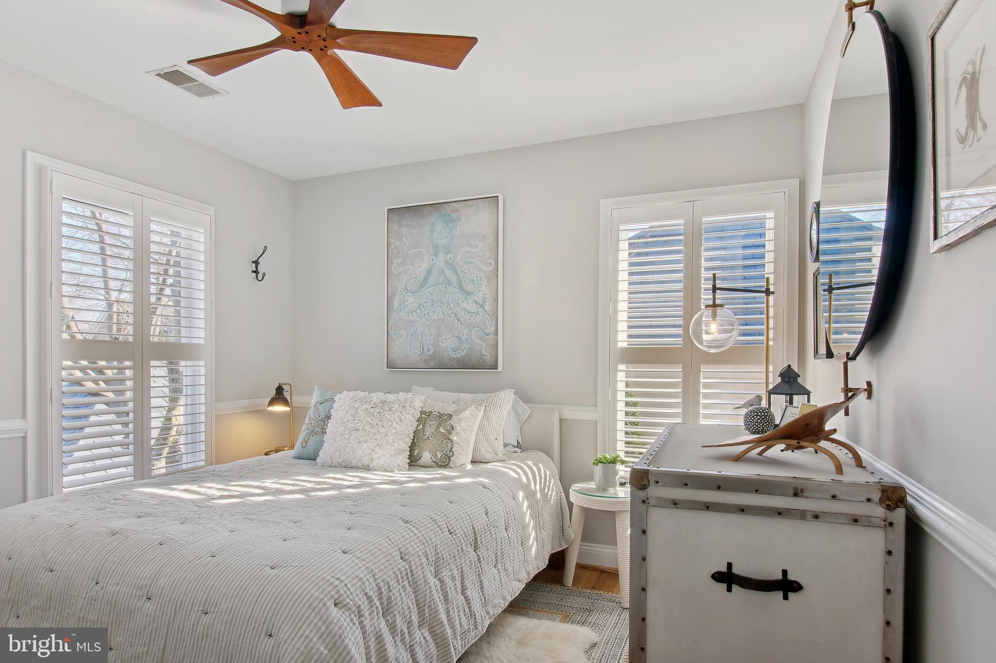 339 Tschiffely Square Road Gaithersburg, MD 20878 - Photo 34 of 48 3rd Bedroom