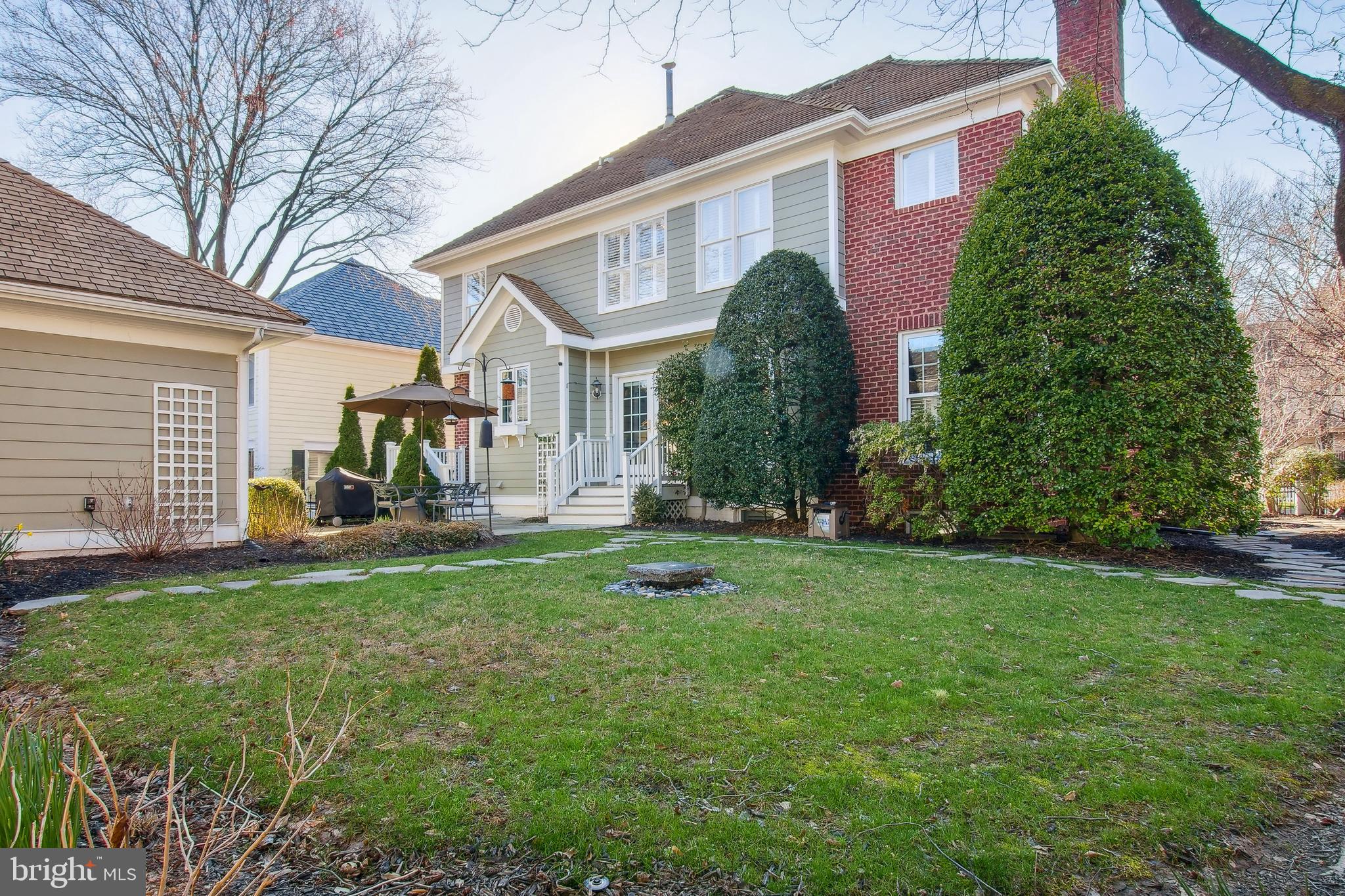 339 Tschiffely Square Road Gaithersburg, MD 20878 - Photo 46 of 48 Private Fenced-in backyard
