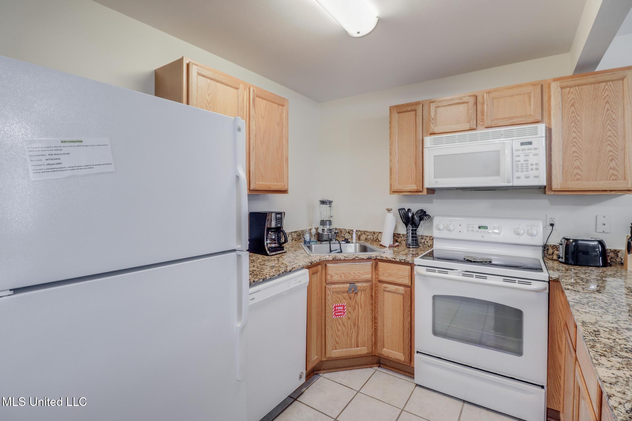 1664 Beach Boulevard, Unit 159 Biloxi, MS 39531 - Photo 6 of 15 IMG_1690