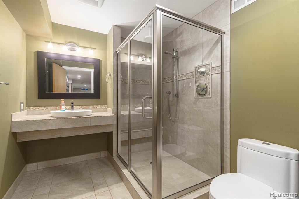 3735 Summit Ridge Drive Rochester Hills, MI 48306 - Photo 63 of 72