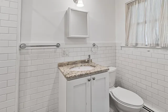 $1,050,000 | 476-478 St Paul Street, Burlington, VT 05401