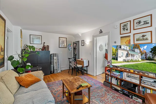 $1,050,000 | 476-478 St Paul Street, Burlington, VT 05401