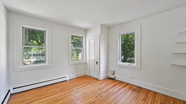 $999,000 | 476-478 St Paul Street, Burlington, VT 05401