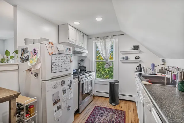 $1,050,000 | 476-478 St Paul Street, Burlington, VT 05401