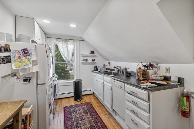 $1,050,000 | 476-478 St Paul Street, Burlington, VT 05401