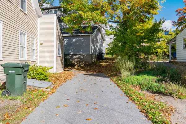 $999,000 | 476-478 St Paul Street, Burlington, VT 05401