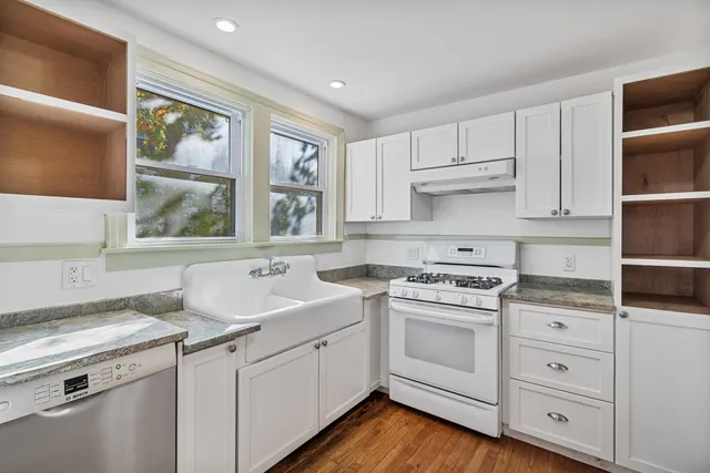 $1,050,000 | 476-478 St Paul Street, Burlington, VT 05401