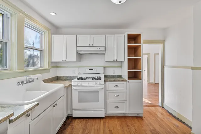 $1,050,000 | 476-478 St Paul Street, Burlington, VT 05401