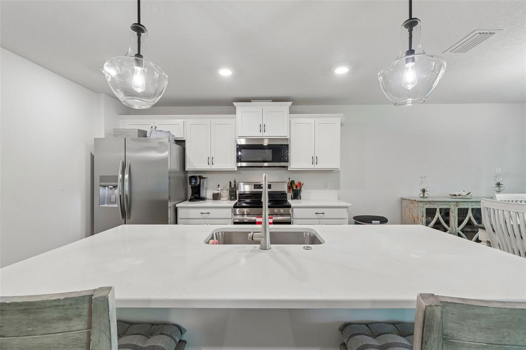 8948 Carrie Way Weeki Wachee, FL 34613 - Photo 12 of 52