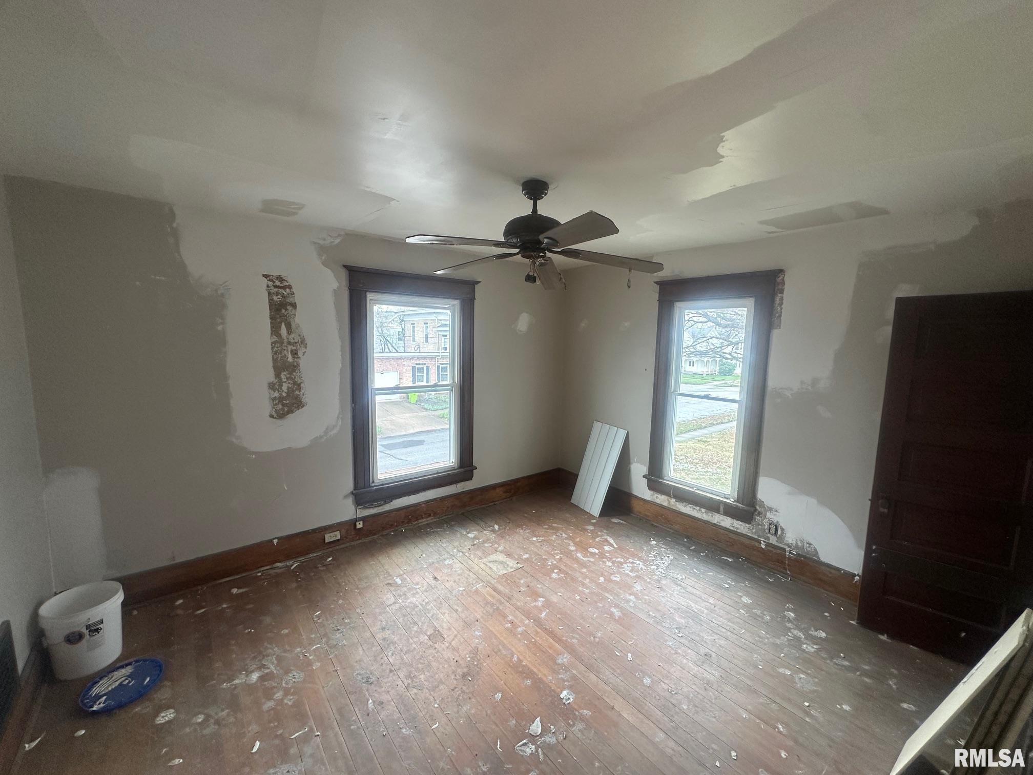 219 South Prairie Street Jacksonville, IL 62650 - Photo 8 of 11