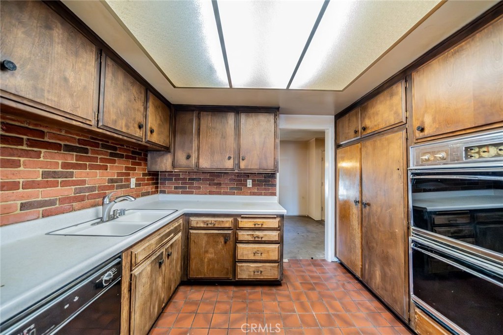 8807 Orange Street Rancho Cucamonga, CA 91701 - Photo 8 of 23