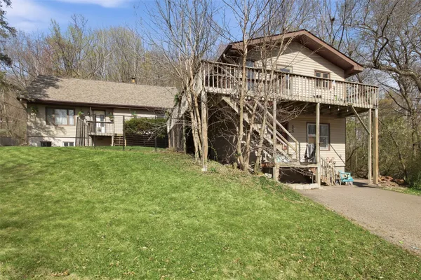$329,000 | 303-305 Mounds View Court, Unit 12, Elk Mound, WI 54739