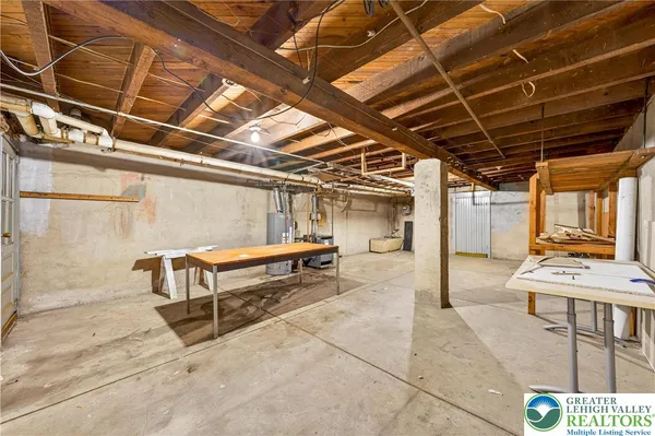 $2,400 | 1531 West Chew Street, Allentown, PA 18102