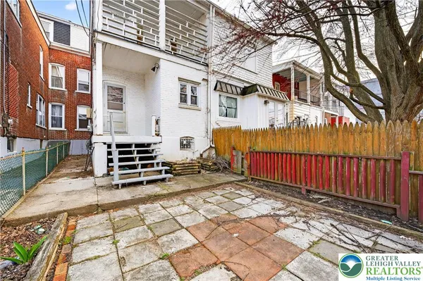 $2,400 | 1531 West Chew Street, Allentown, PA 18102