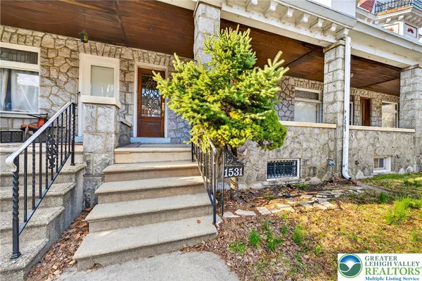 $2,400 | 1531 West Chew Street, Allentown, PA 18102