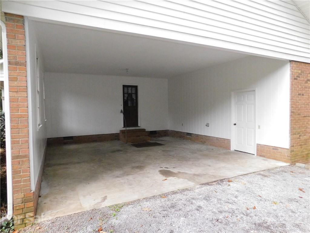 2136 Sunset Road Charlotte, NC 28216 - Photo 3 of 34 a view of empty room