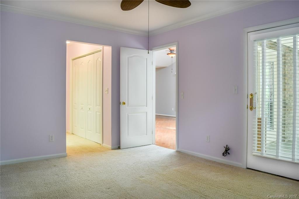927 Kanuga Road, Unit 927 Hendersonville, NC 28739 - Photo 11 of 19 Gallery Image 11