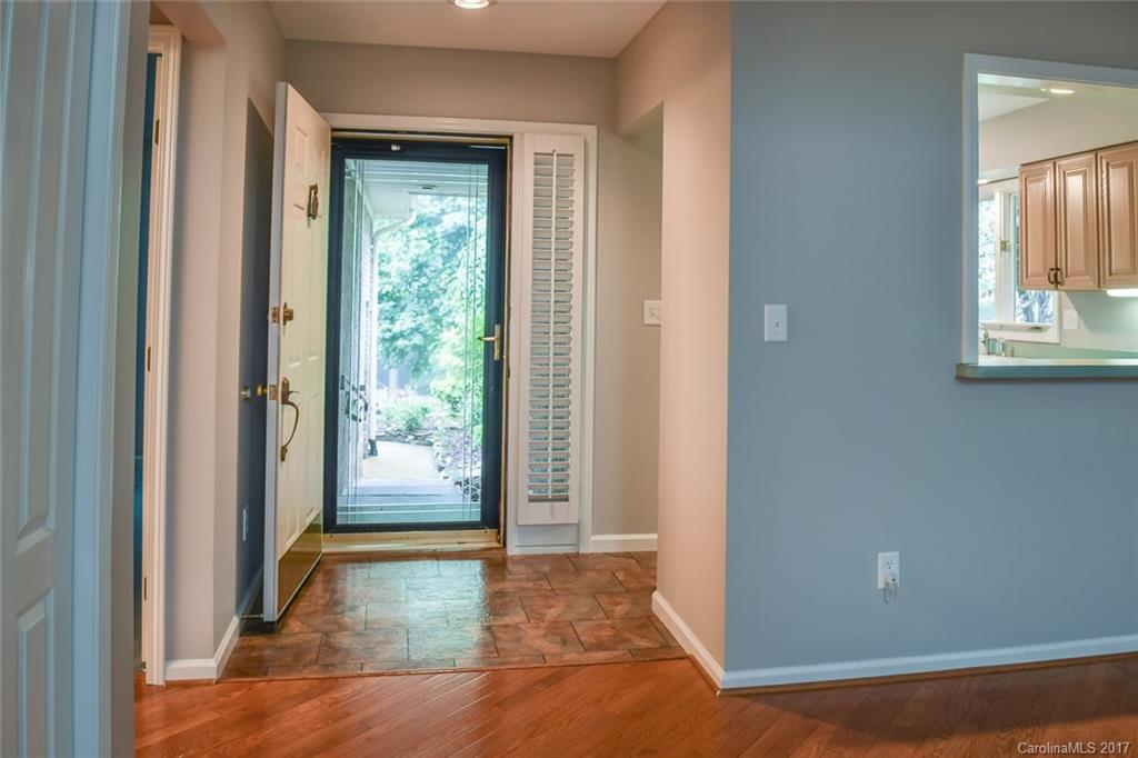 927 Kanuga Road, Unit 927 Hendersonville, NC 28739 - Photo 3 of 19 Gallery Image 3