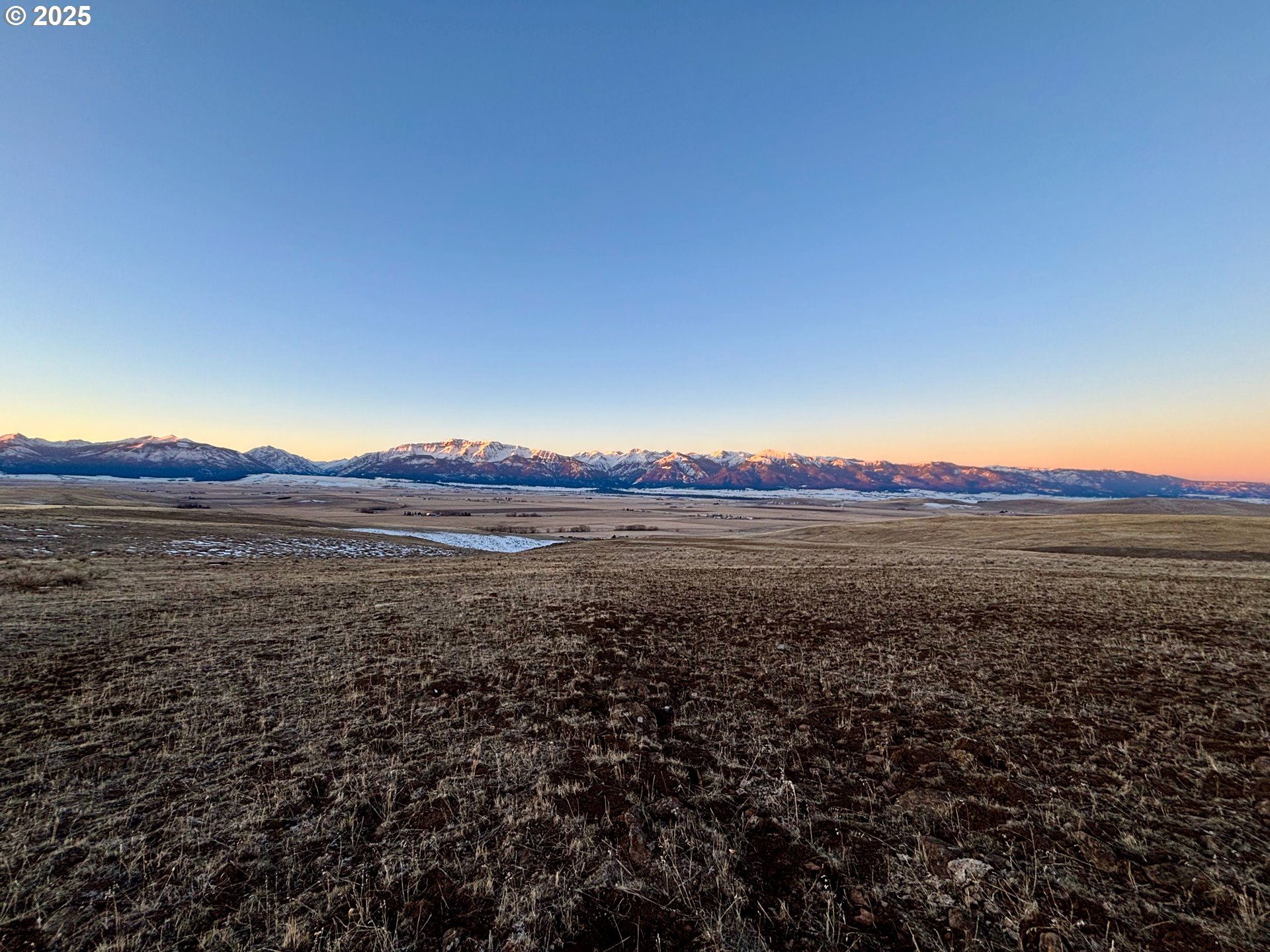 0 Eagle View Lane Enterprise, OR 97828 - Photo 4 of 12 a view of a large lake with a city view