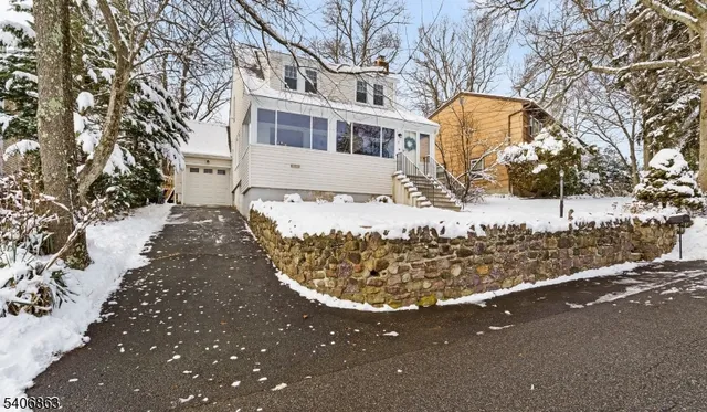 $3,800 | 11 Longview Trail East, Denville, NJ 07834