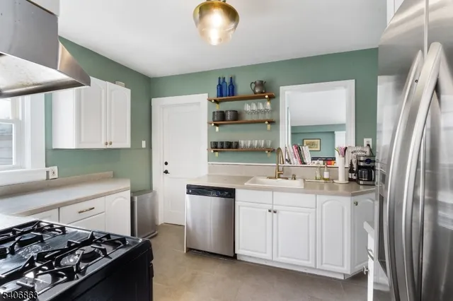 $3,800 | 11 Longview Trail East, Denville, NJ 07834