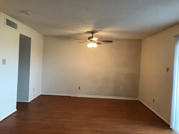 $800 | 2826 South Bartell Drive, Unit 21, Houston, TX 77054