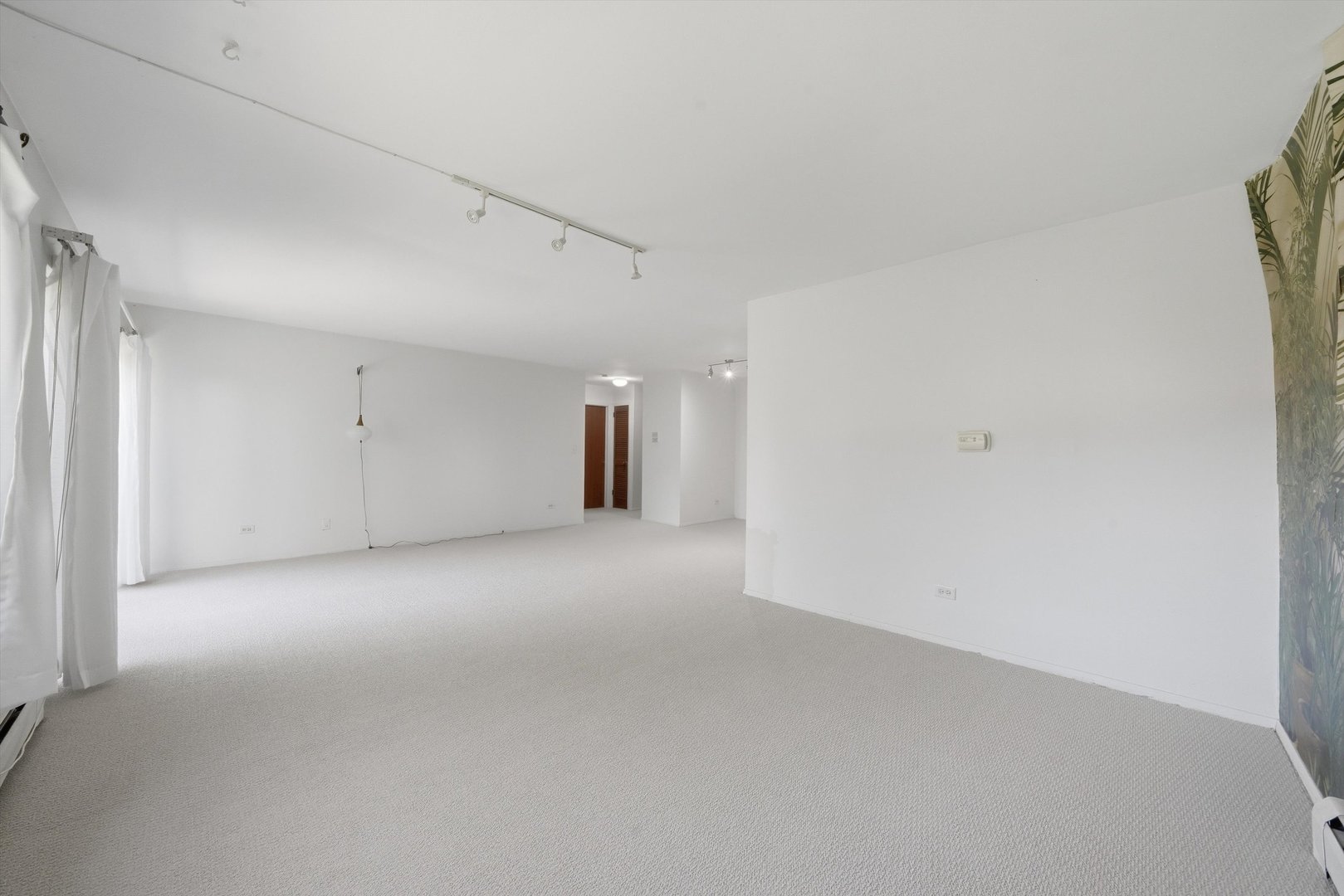 10361 Dearlove Road, Unit 2C Glenview, IL 60025 - Photo 14 of 16 Gallery Image 14