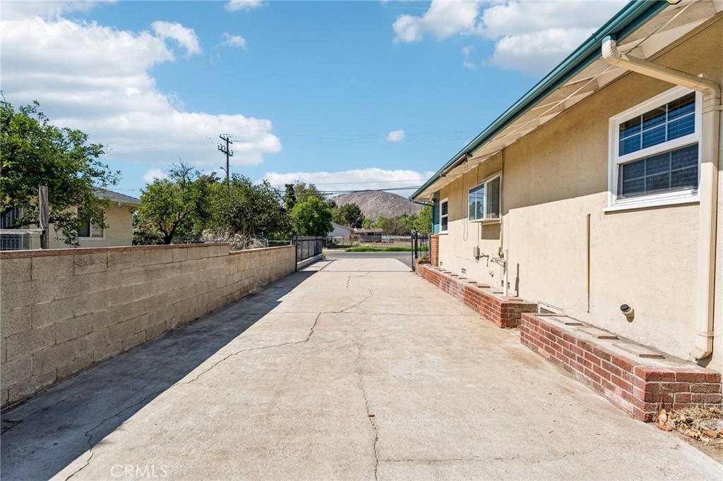 5047 Golden Riverside, CA 92505 - Photo 26 of 31 Gallery Image 26