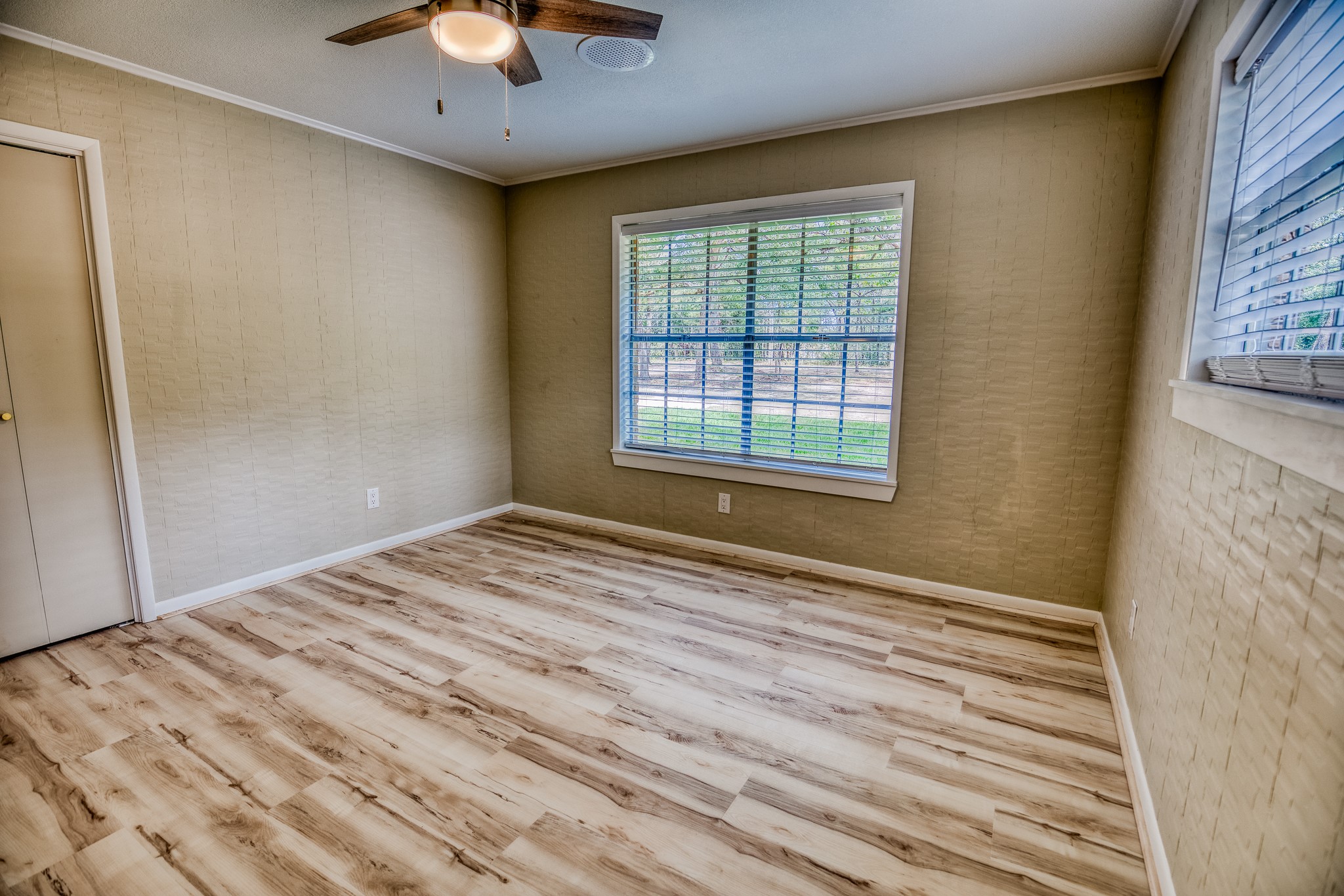 5504 Hillside Lane Brenham, TX 77833 - Photo 36 of 47 a view of an empty room with a window