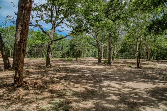 $715,000 | 5504 Hillside Lane, Brenham, TX 77833