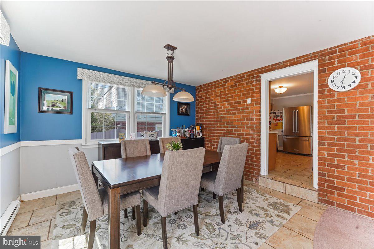 401 Paddock Road Havertown, PA 19083 - Photo 16 of 38 Family Room