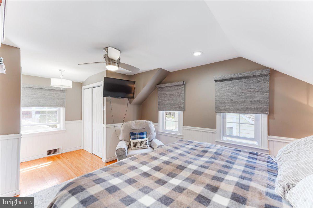 401 Paddock Road Havertown, PA 19083 - Photo 21 of 38 Bedroom 2