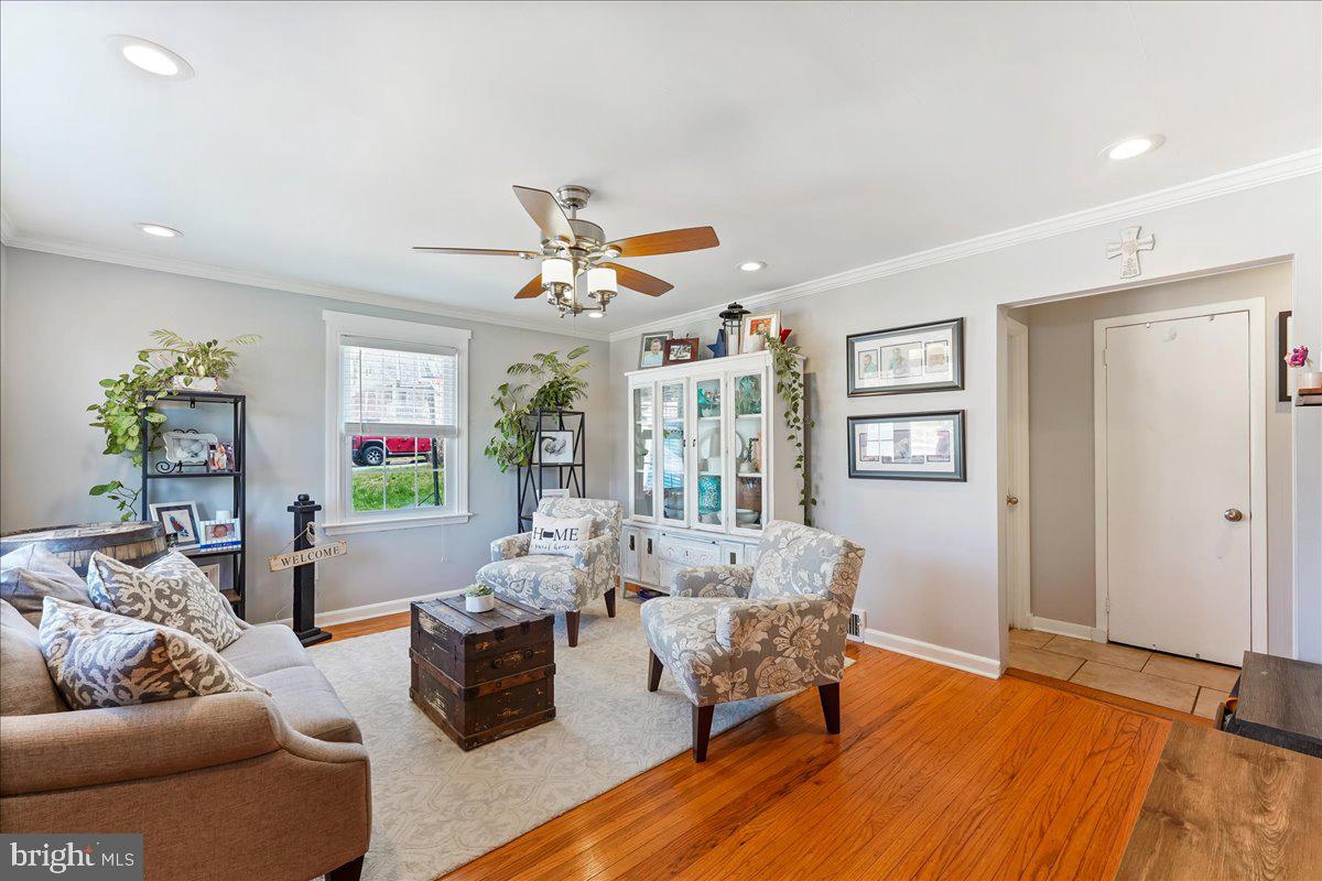 401 Paddock Road Havertown, PA 19083 - Photo 3 of 38 Formal Living Room