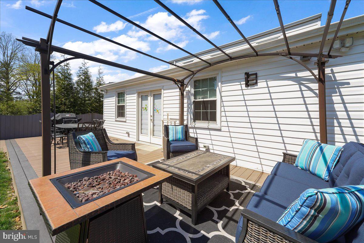 401 Paddock Road Havertown, PA 19083 - Photo 31 of 38 Outdoor entertaining space