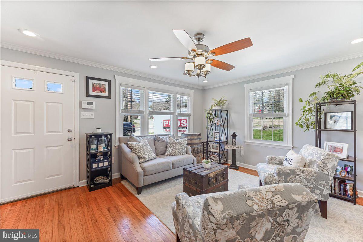 401 Paddock Road Havertown, PA 19083 - Photo 4 of 38 Formal Living Room