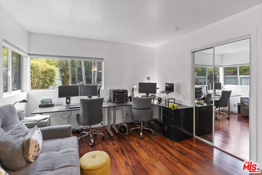 8234 Rees Street Playa del Rey, CA 90293 - Photo 15 of 52 Gallery Image 15