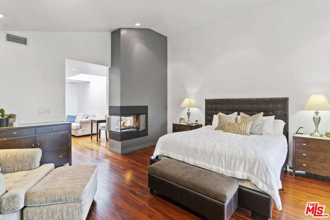 8234 Rees Street Playa del Rey, CA 90293 - Photo 19 of 52 Gallery Image 19