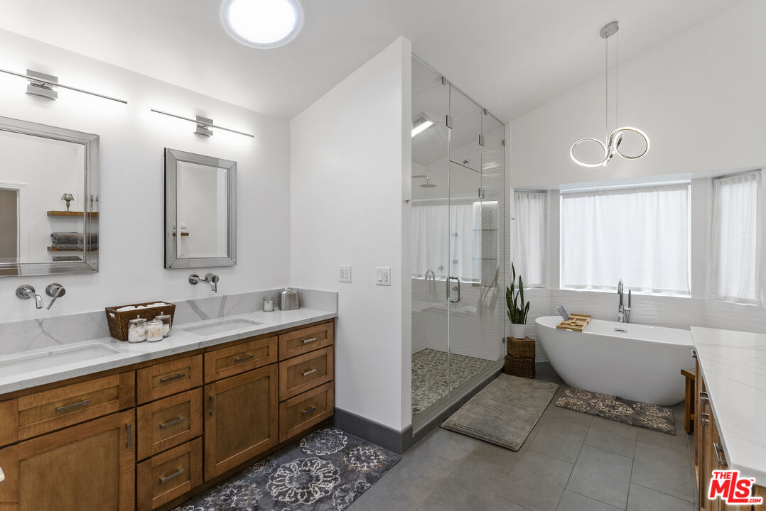 8234 Rees Street Playa del Rey, CA 90293 - Photo 24 of 52 Gallery Image 24