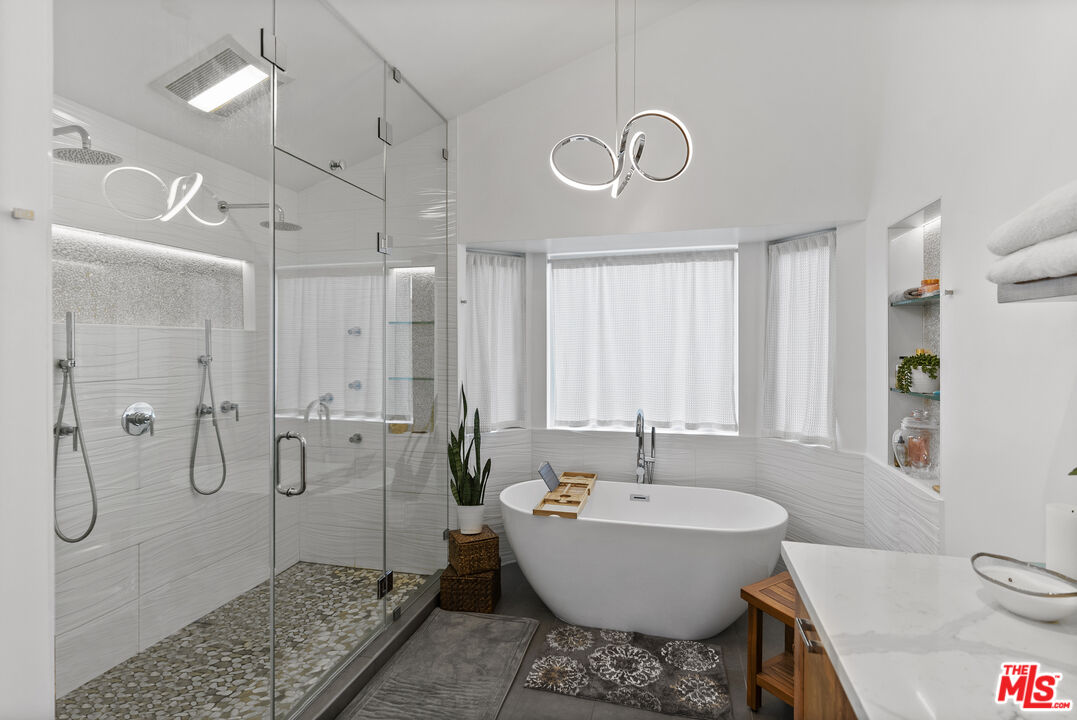 8234 Rees Street Playa del Rey, CA 90293 - Photo 27 of 52 Gallery Image 27