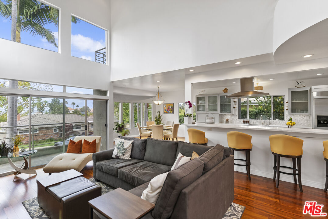 8234 Rees Street Playa del Rey, CA 90293 - Photo 7 of 52 Gallery Image 7