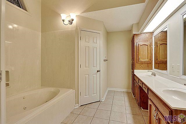 17340 General Forrest Avenue Baton Rouge, LA 70817 - Photo 8 of 13 Gallery Image 8