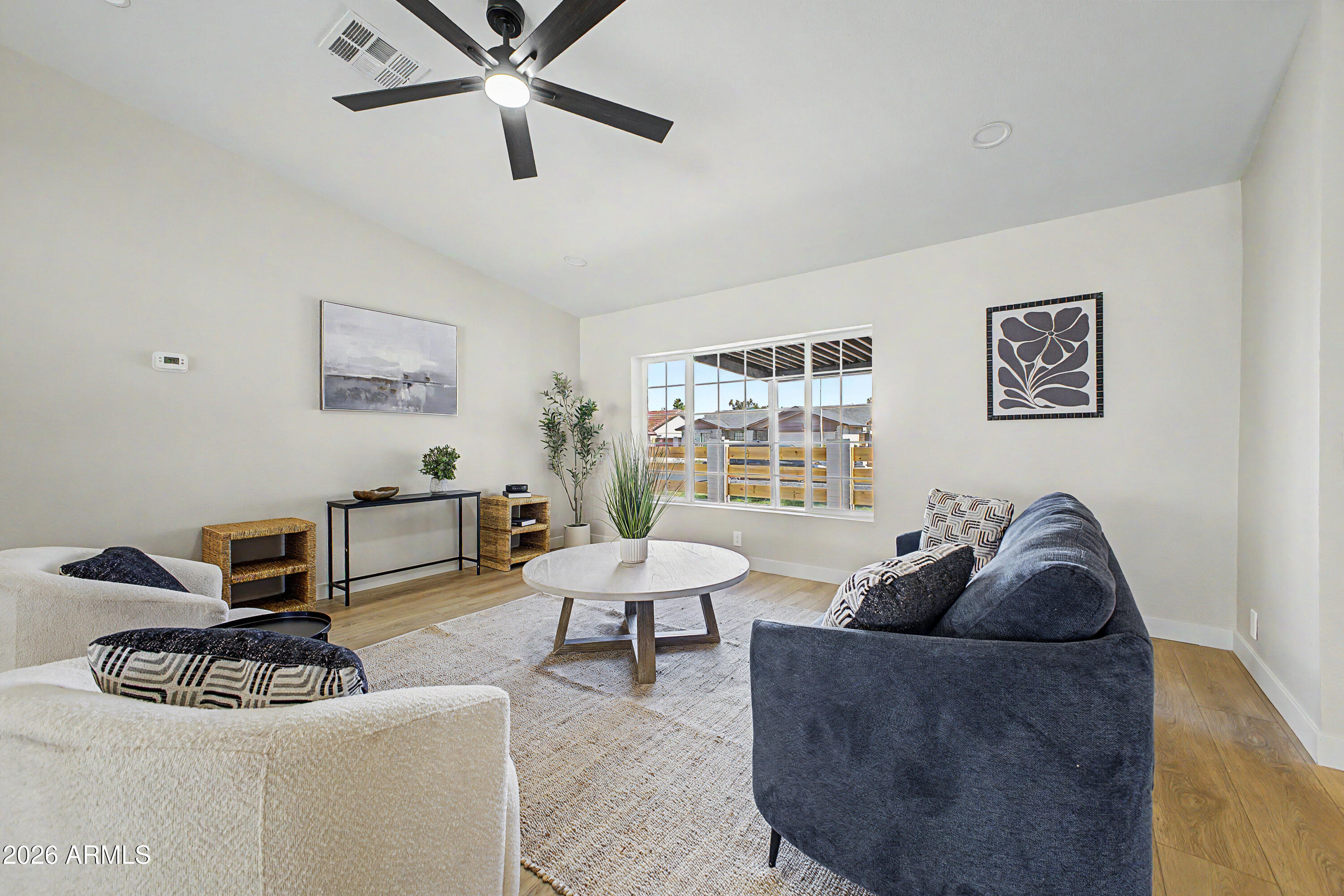 906 West Redfield Road Tempe, AZ 85283 - Photo 5 of 32 r10