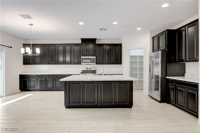 $2,475 | 7053 Noah Raven Street, North Las Vegas, NV 89084