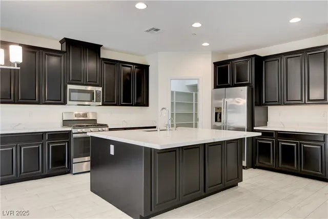 $2,475 | 7053 Noah Raven Street, North Las Vegas, NV 89084