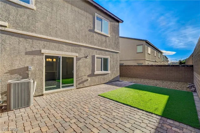 $2,475 | 7053 Noah Raven Street, North Las Vegas, NV 89084