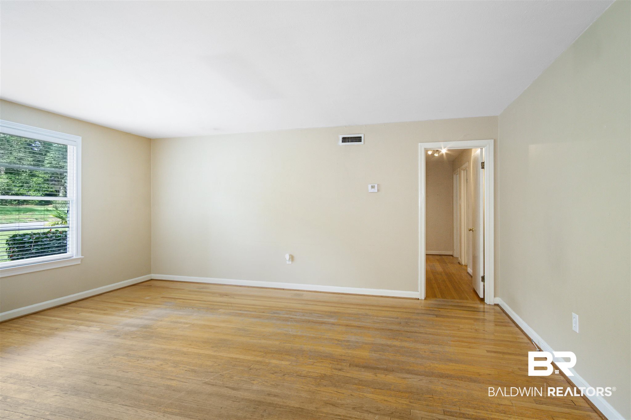 426 Laborde Drive Mobile, AL 36609 - Photo 10 of 25