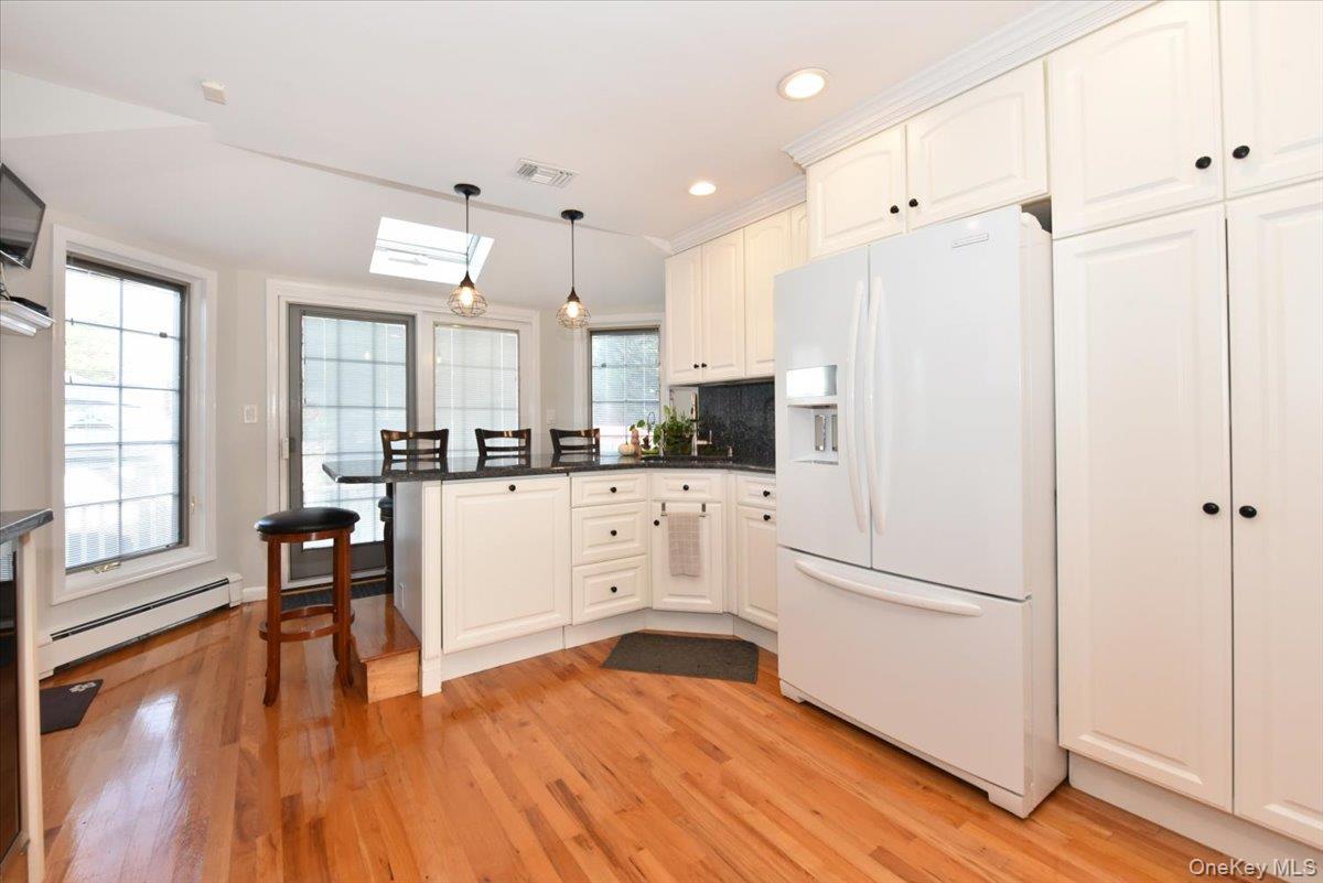 72 Narwood Road Massapequa, NY 11758 - Photo 14 of 43